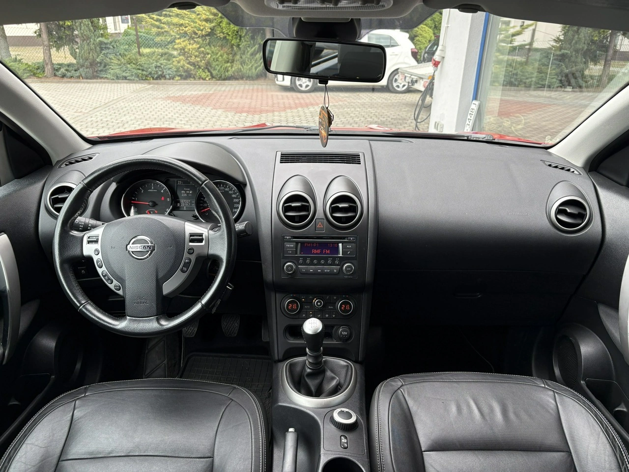 Nissan Qashqai - Zdjęcie 10