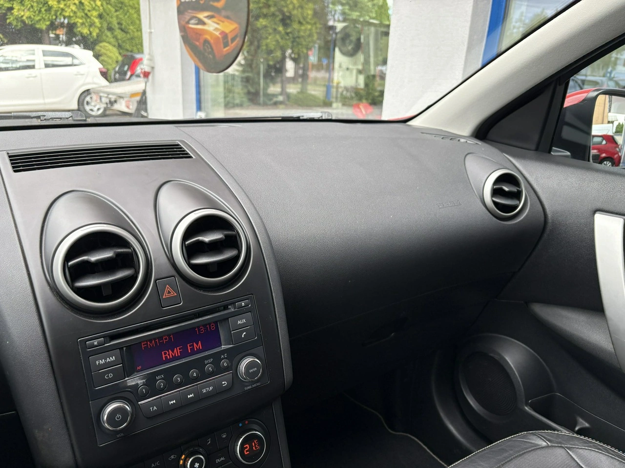 Nissan Qashqai - Zdjęcie 11
