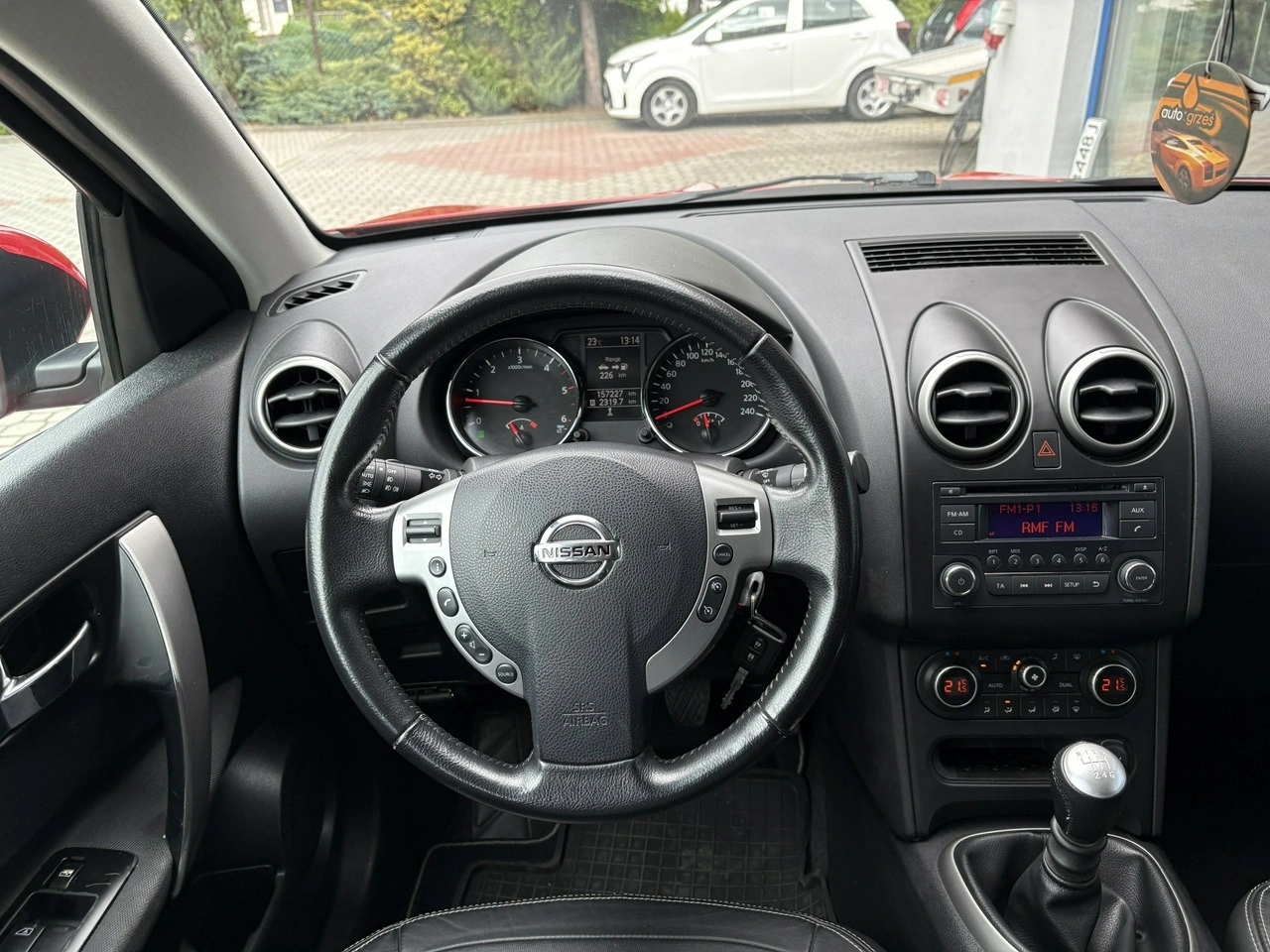 Nissan Qashqai - Zdjęcie 16