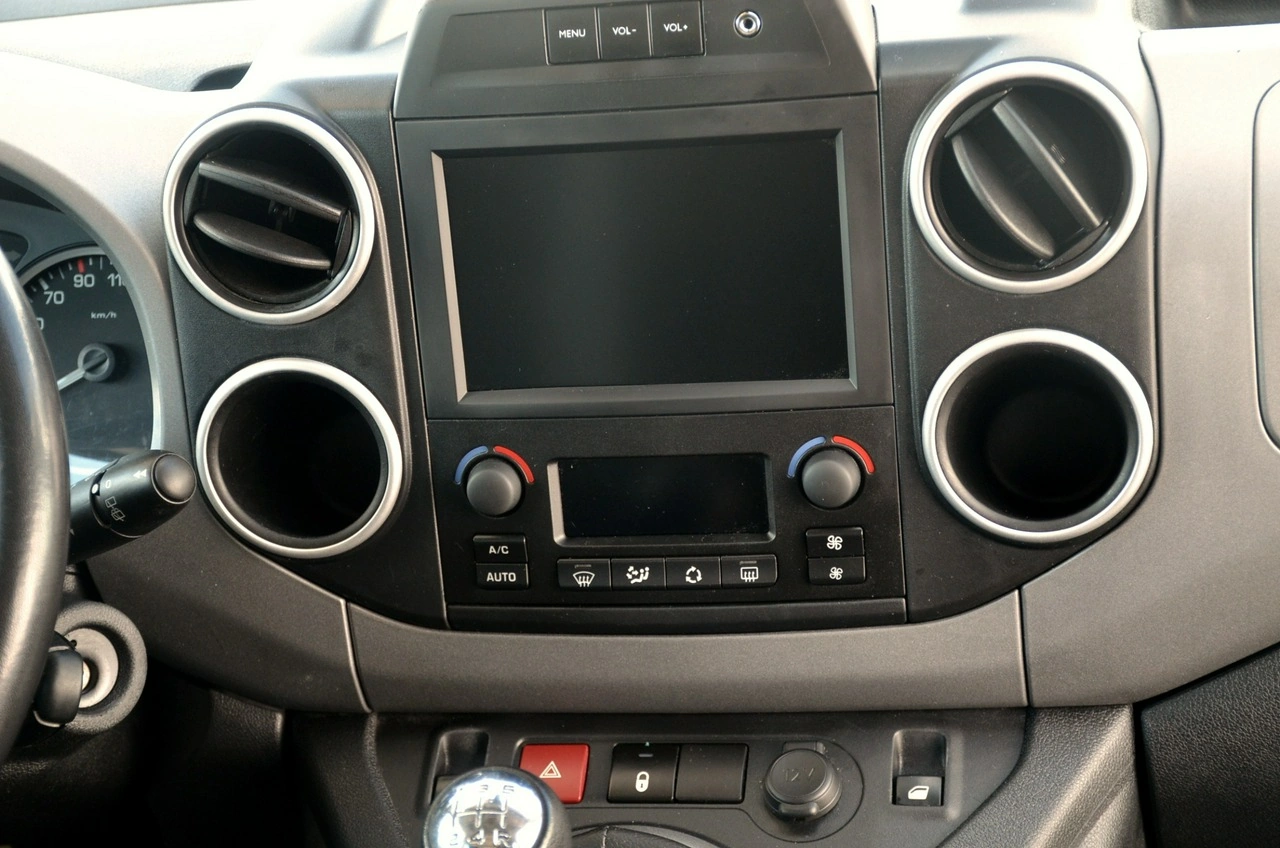 Peugeot Partner - Zdjęcie 17