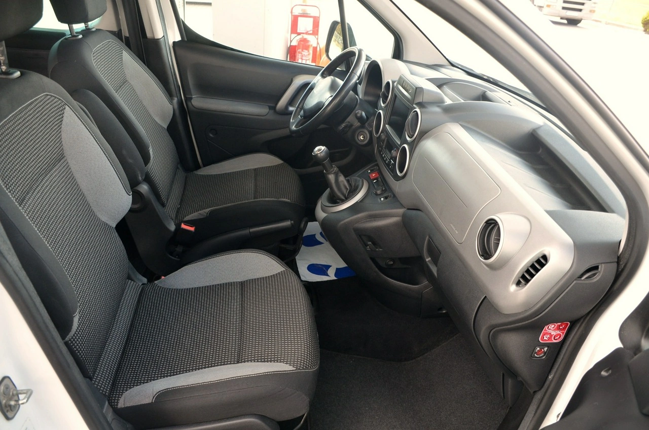 Peugeot Partner - Zdjęcie 18