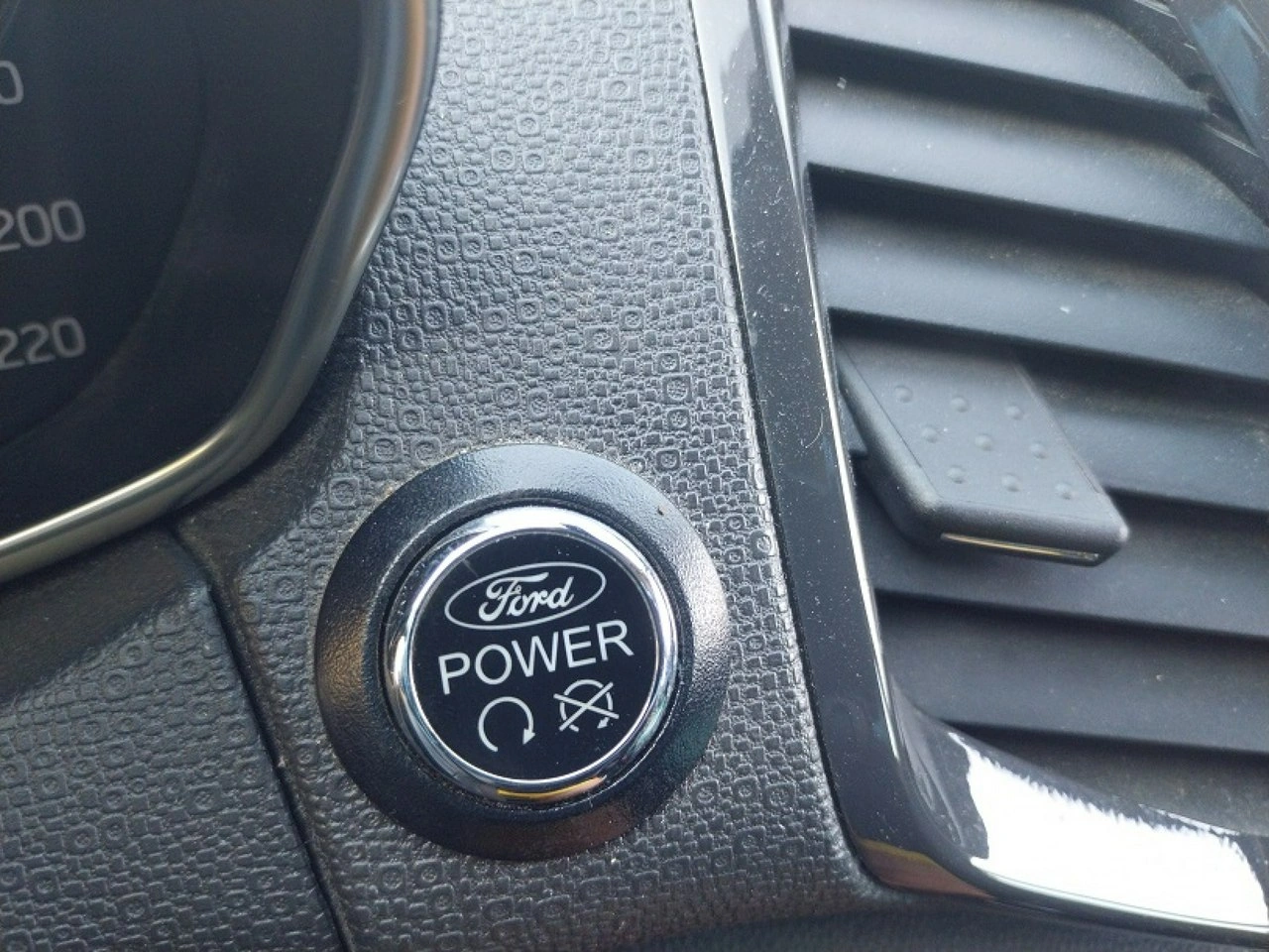 Ford EcoSport - Zdjęcie 16