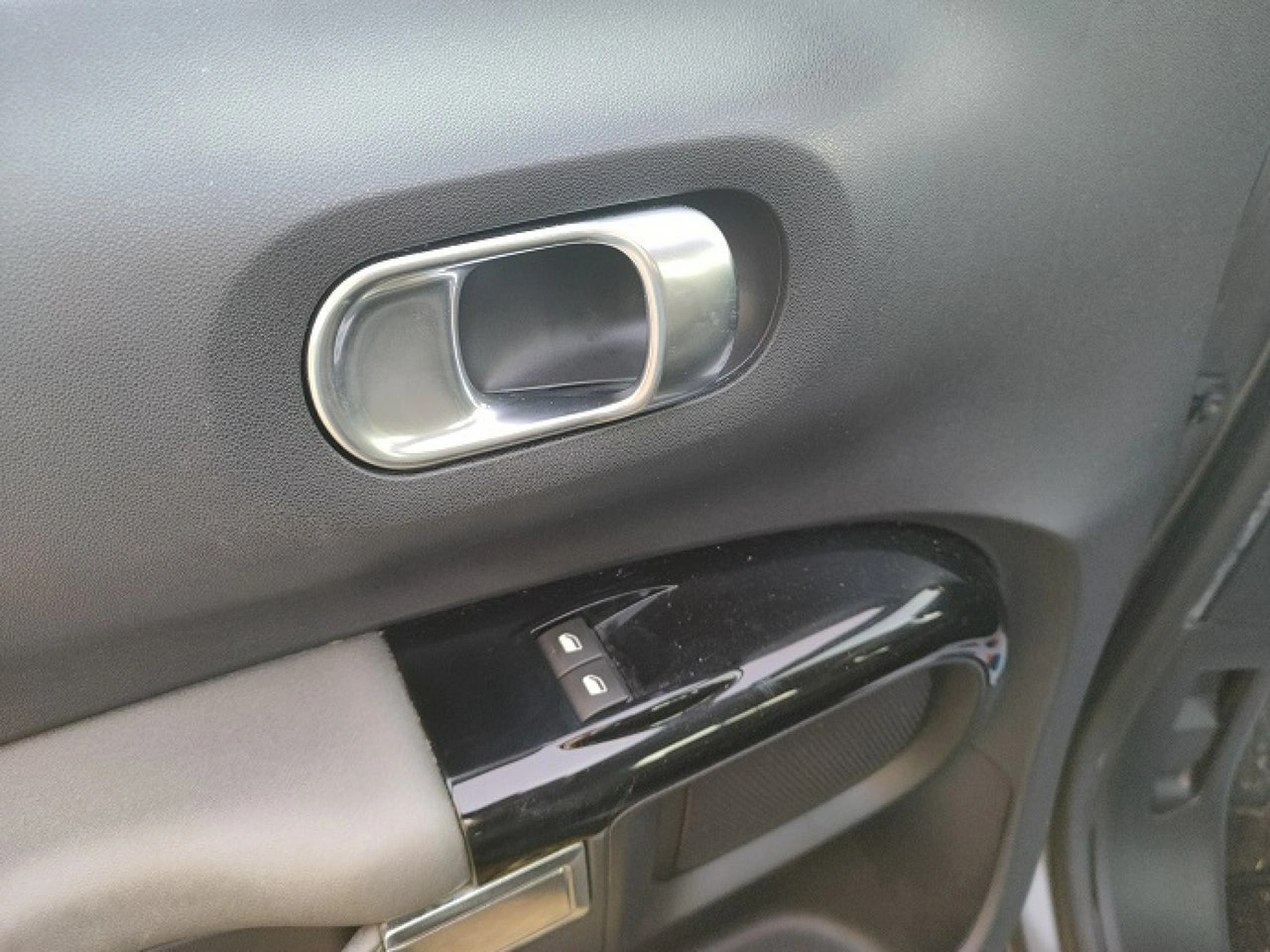 Citroën C4 Cactus - Zdjęcie 17