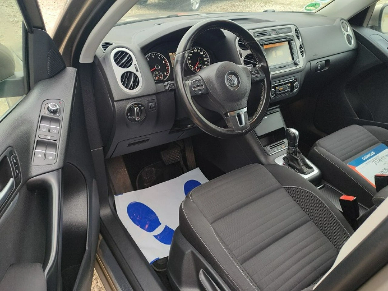 Volkswagen Tiguan - Zdjęcie 13