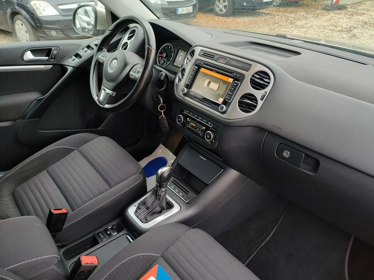 Volkswagen Tiguan - Zdjęcie 14