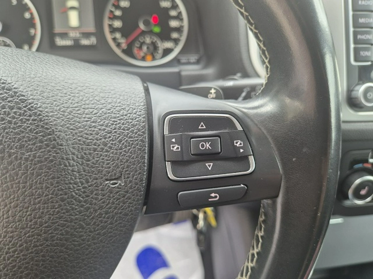 Volkswagen Tiguan - Zdjęcie 33