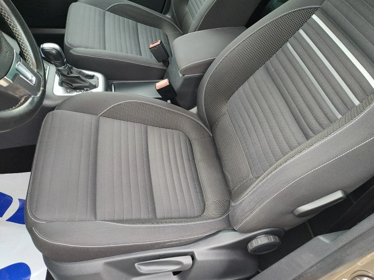 Volkswagen Tiguan - Zdjęcie 19