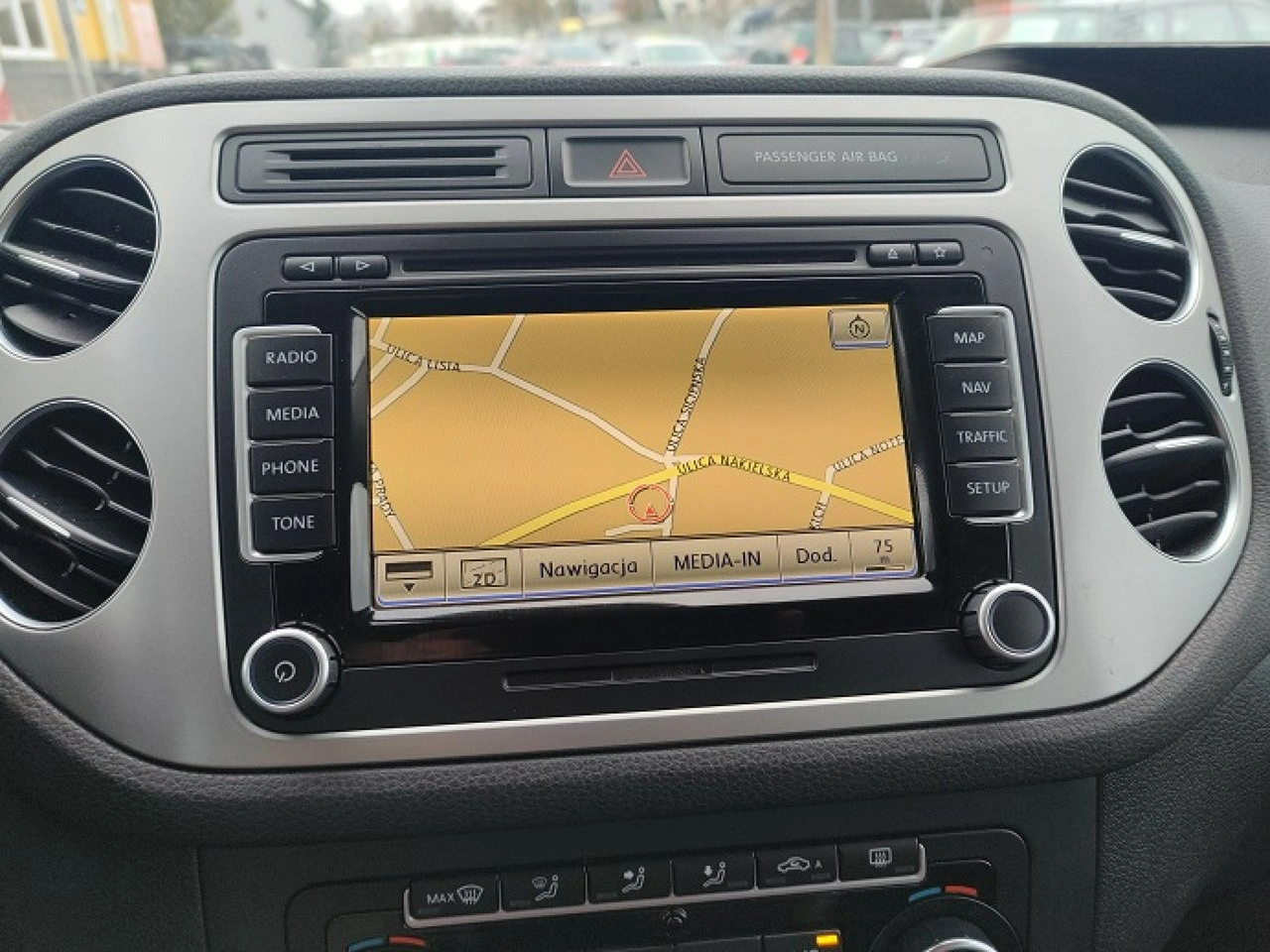 Volkswagen Tiguan - Zdjęcie 29