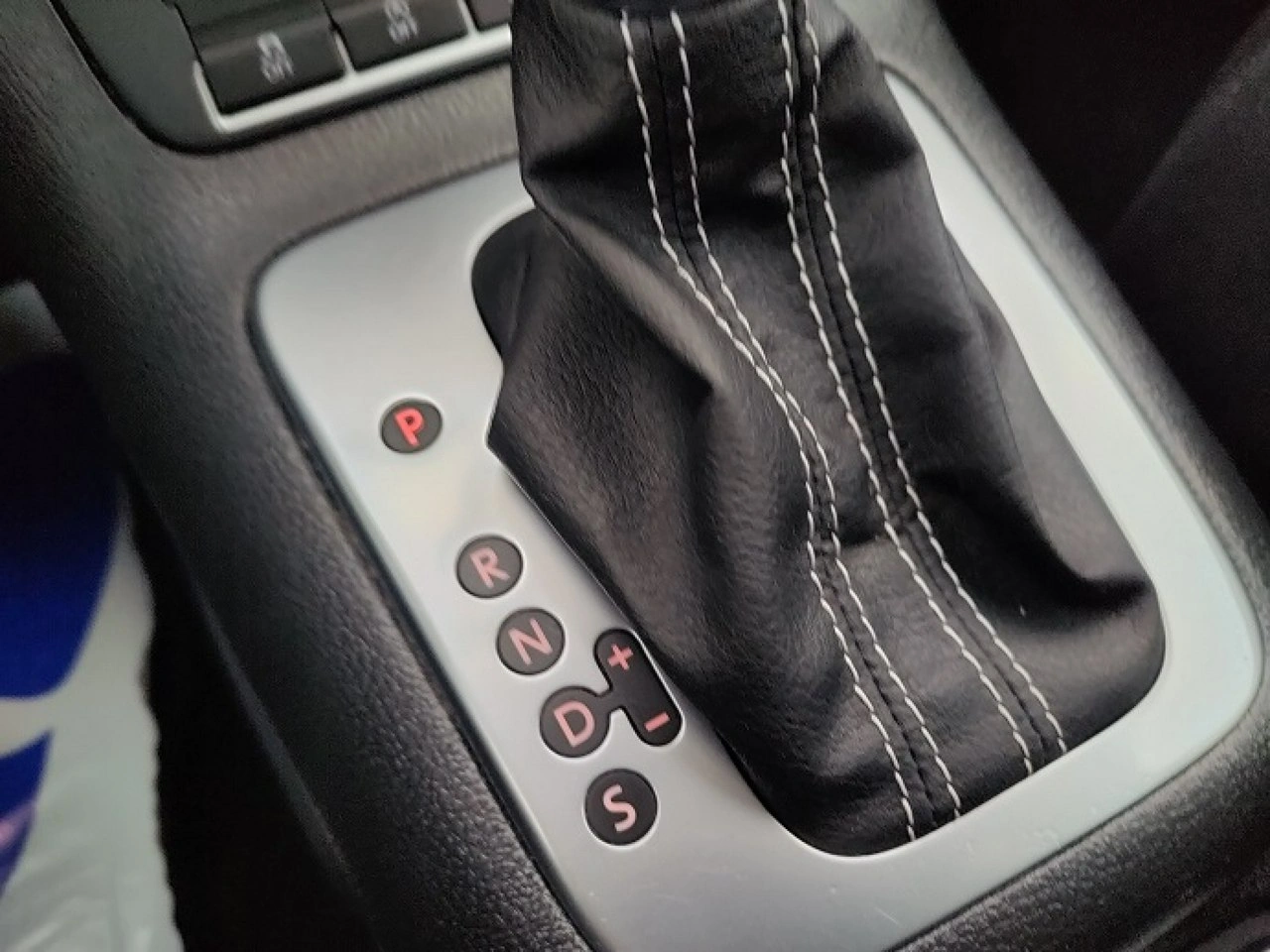 Volkswagen Tiguan - Zdjęcie 32