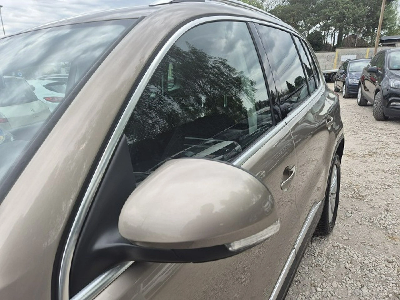 Volkswagen Tiguan - Zdjęcie 9