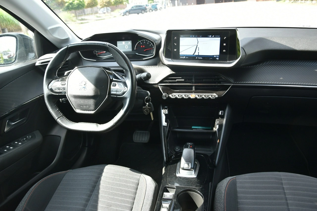Peugeot 208 - Zdjęcie 5