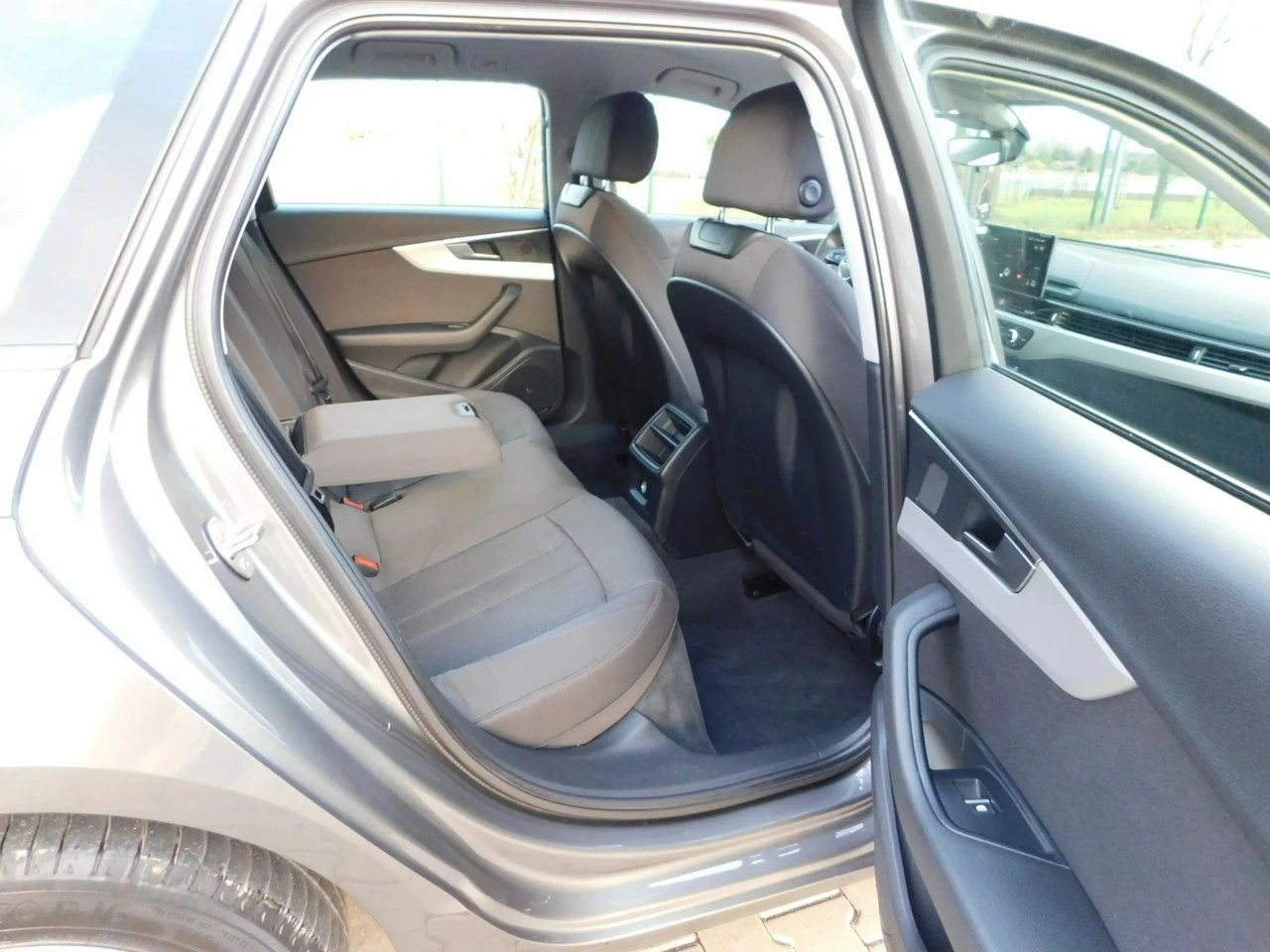 Audi A4 - Zdjęcie 10