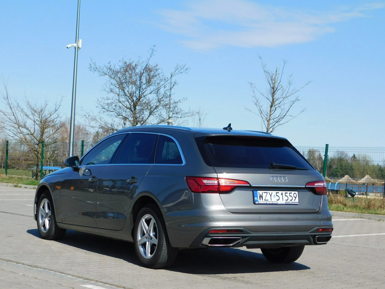 Audi A4 - Zdjęcie 23