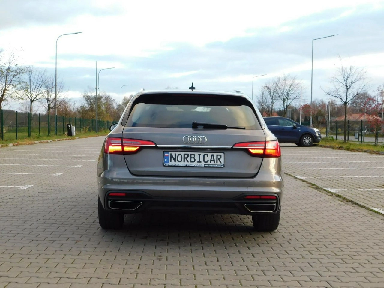 Audi A4 - Zdjęcie 23