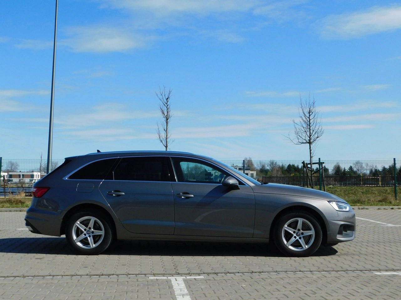 Audi A4 - Zdjęcie 25