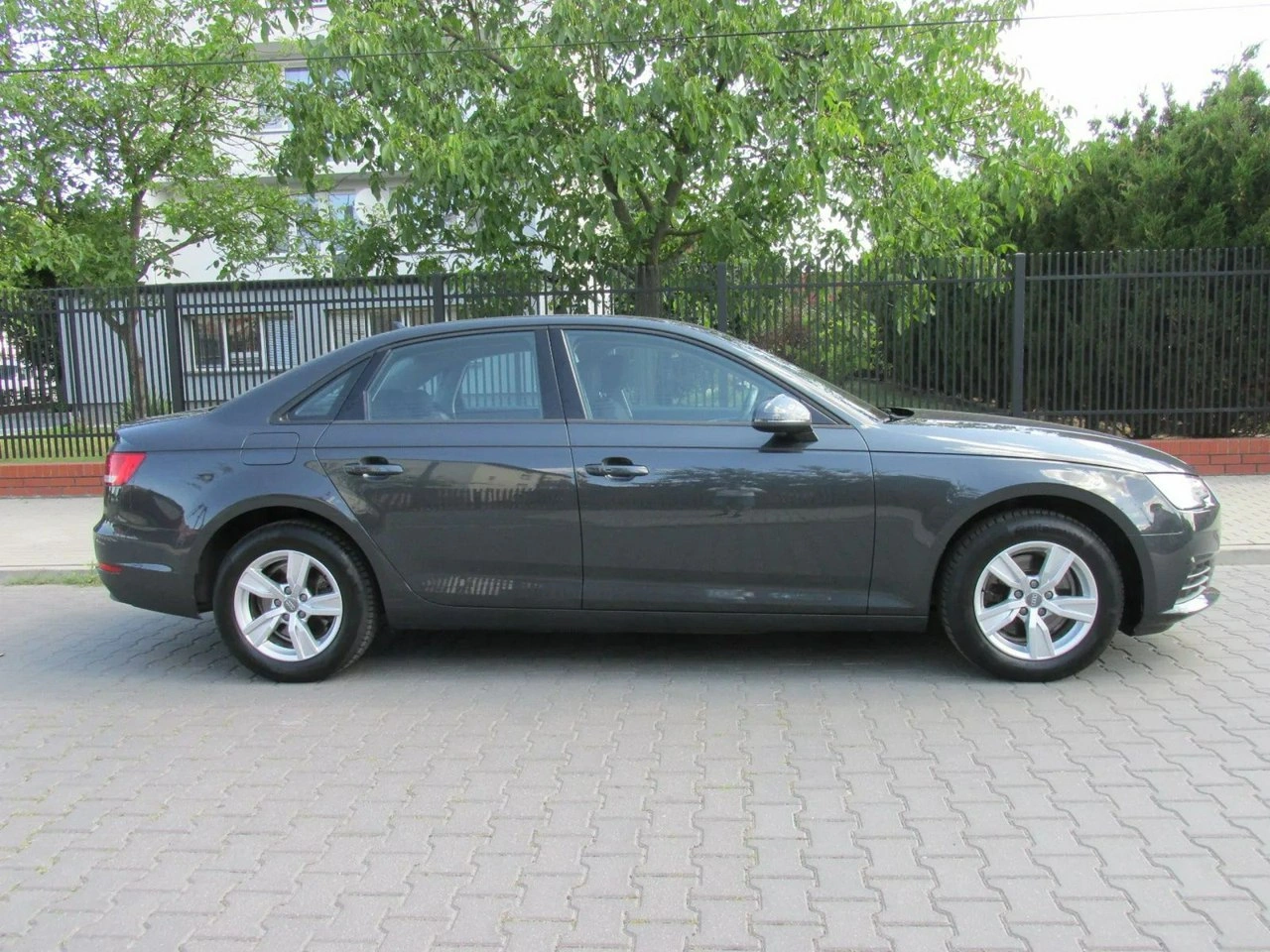 Audi A4 - Zdjęcie 4
