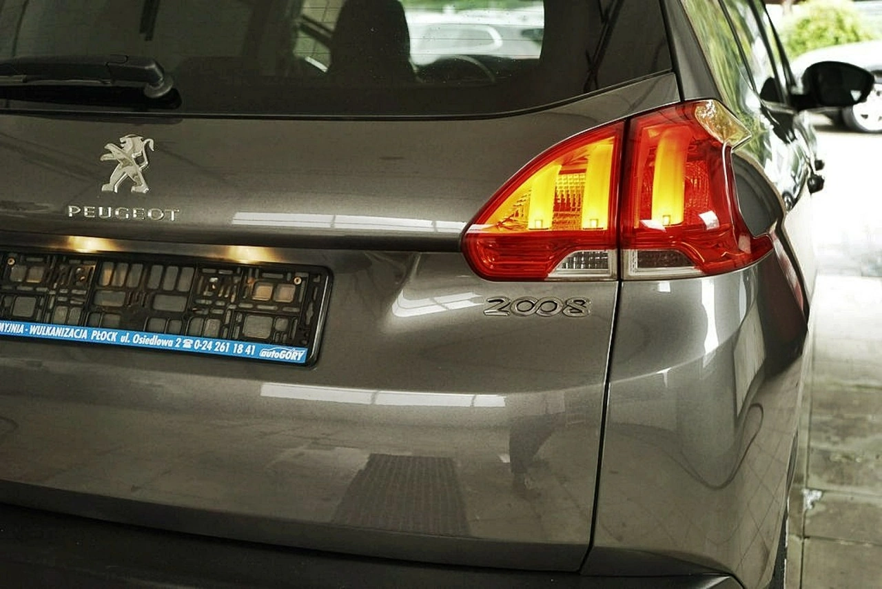 Peugeot 2008 - Zdjęcie 12