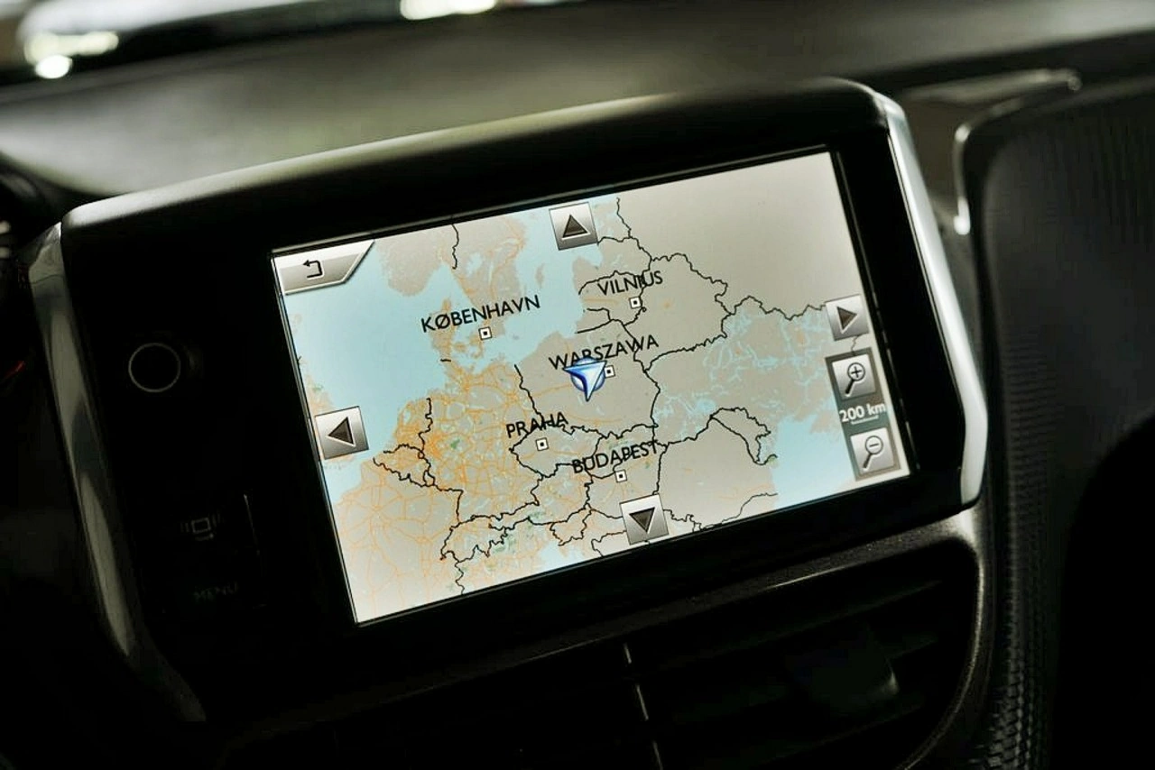 Peugeot 2008 - Zdjęcie 25