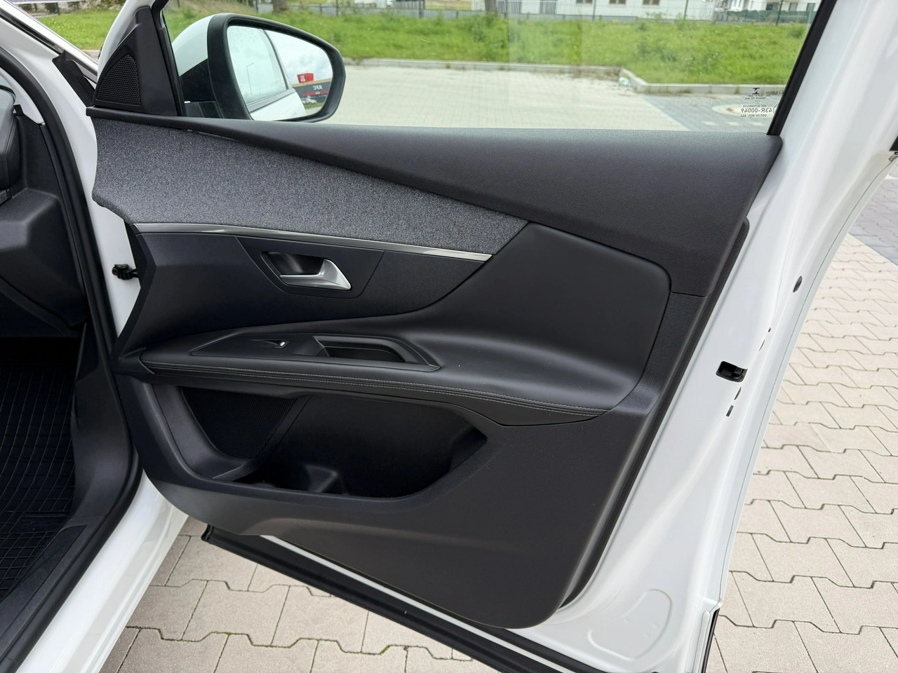 Peugeot 3008 - Zdjęcie 32