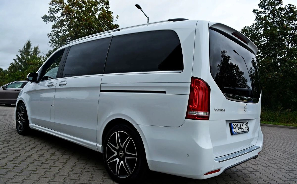 Mercedes-Benz Klasa V - Zdjęcie 12