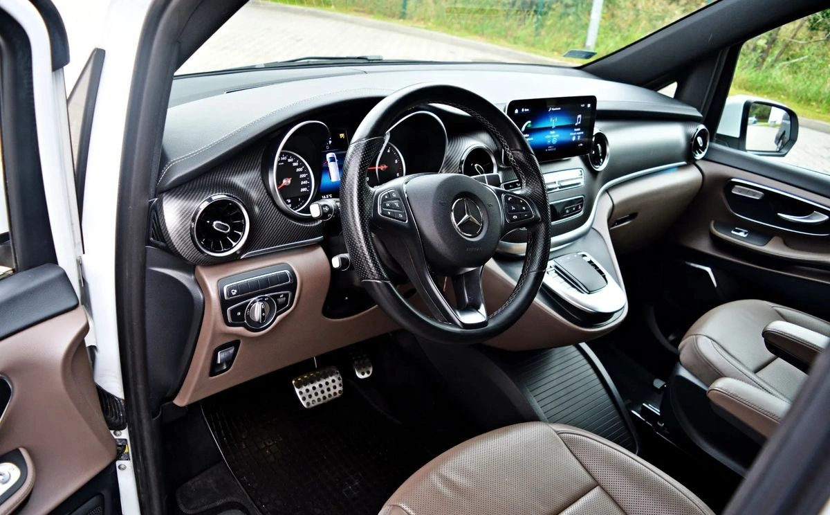 Mercedes-Benz Klasa V - Zdjęcie 18