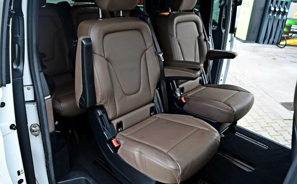 Mercedes-Benz Klasa V - Zdjęcie 22