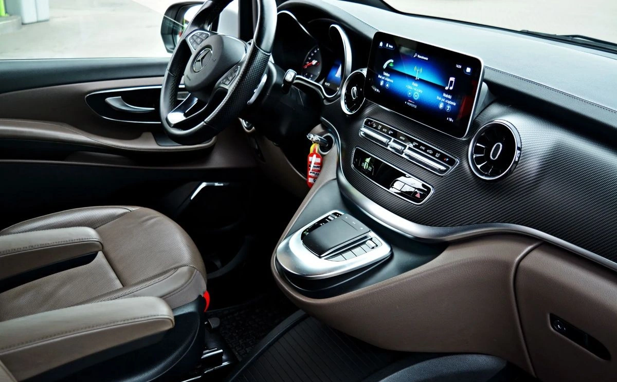 Mercedes-Benz Klasa V - Zdjęcie 25