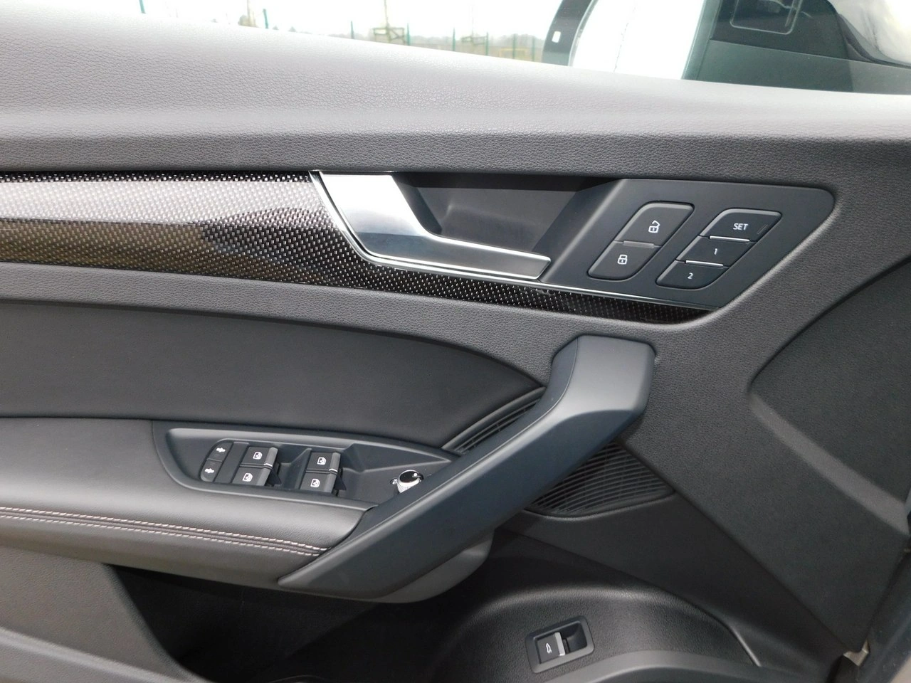 Audi SQ5 - Zdjęcie 28