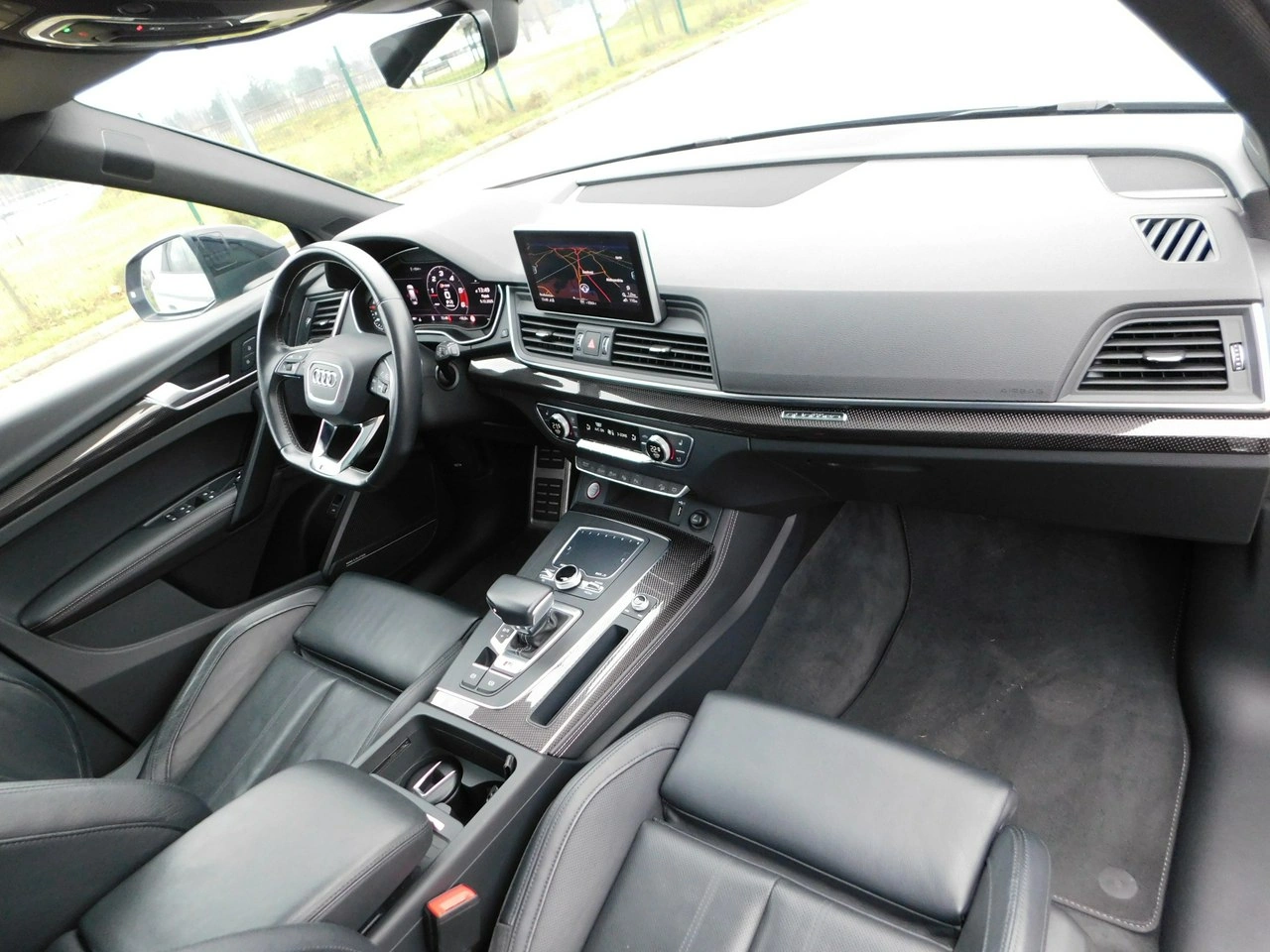 Audi SQ5 - Zdjęcie 30