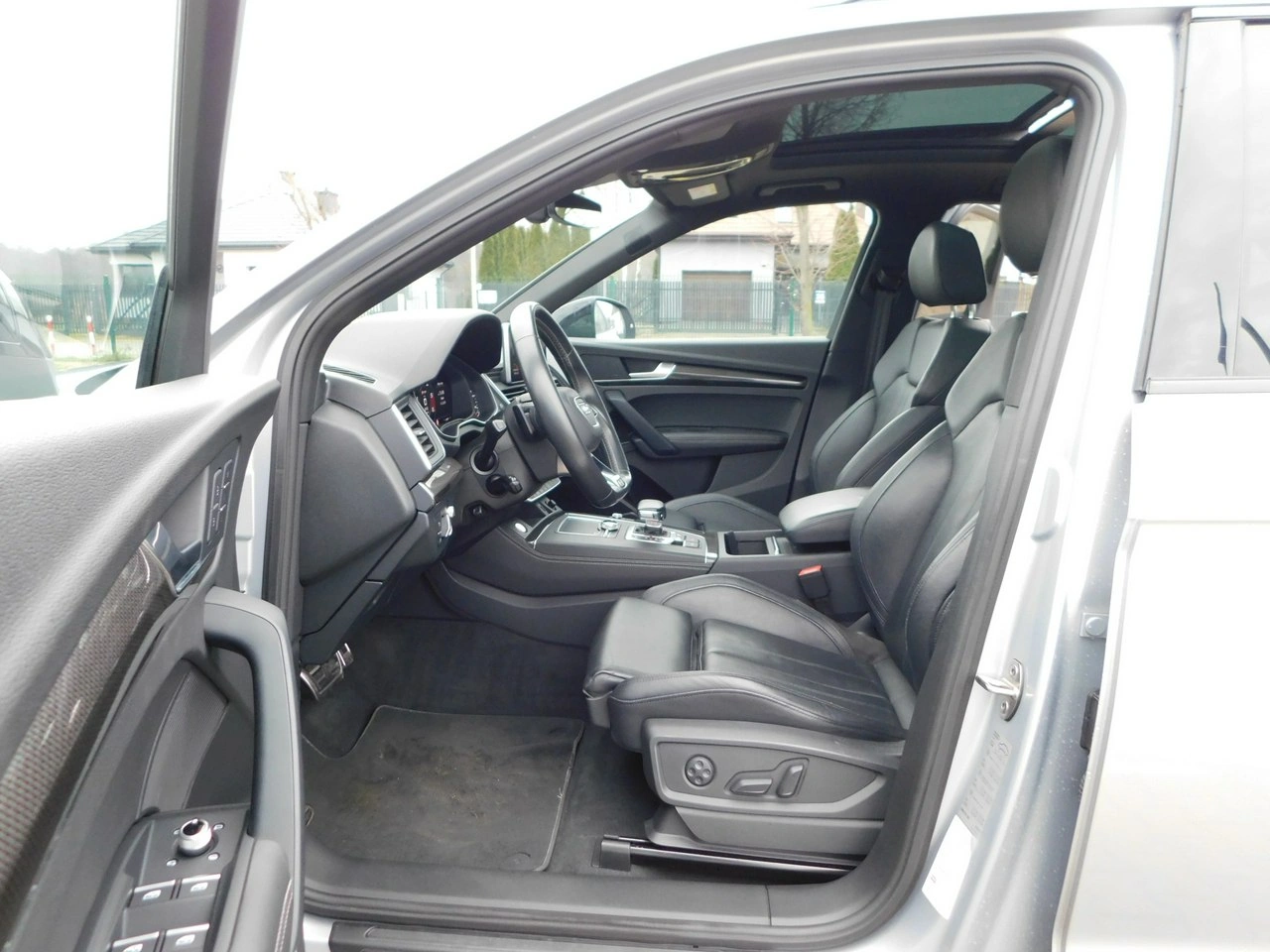 Audi SQ5 - Zdjęcie 37