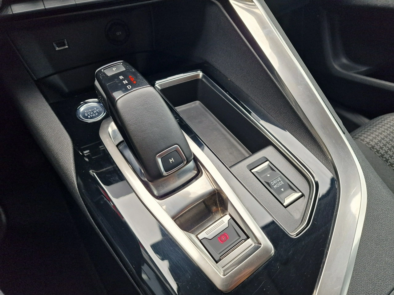 Peugeot 5008 - Zdjęcie 31