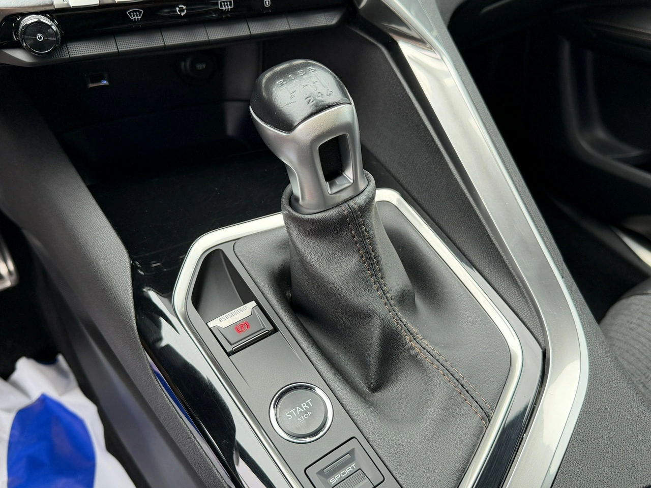 Peugeot 5008 - Zdjęcie 25