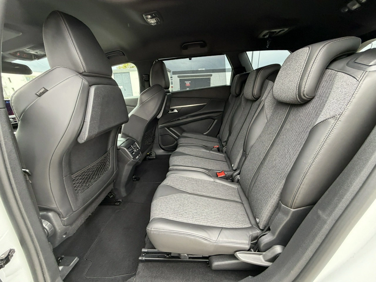 Peugeot 5008 - Zdjęcie 28