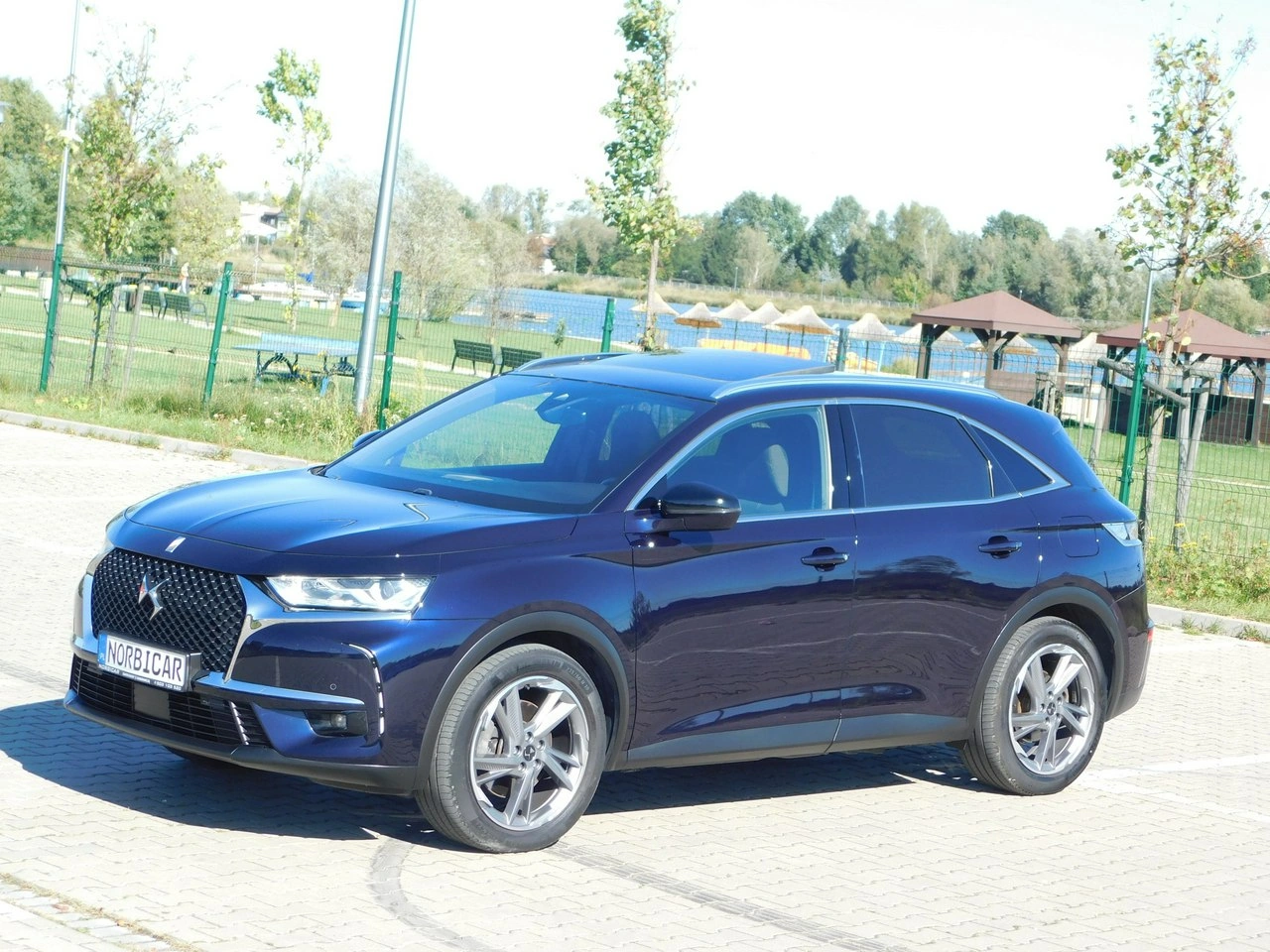 DS Automobiles DS 7 Crossback - Zdjęcie 34