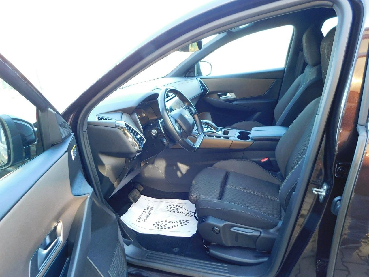 DS Automobiles DS 7 Crossback - Zdjęcie 13