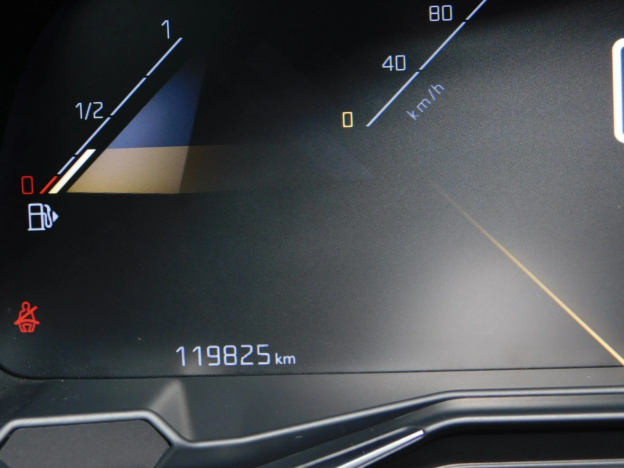 DS Automobiles DS 7 Crossback - Zdjęcie 15