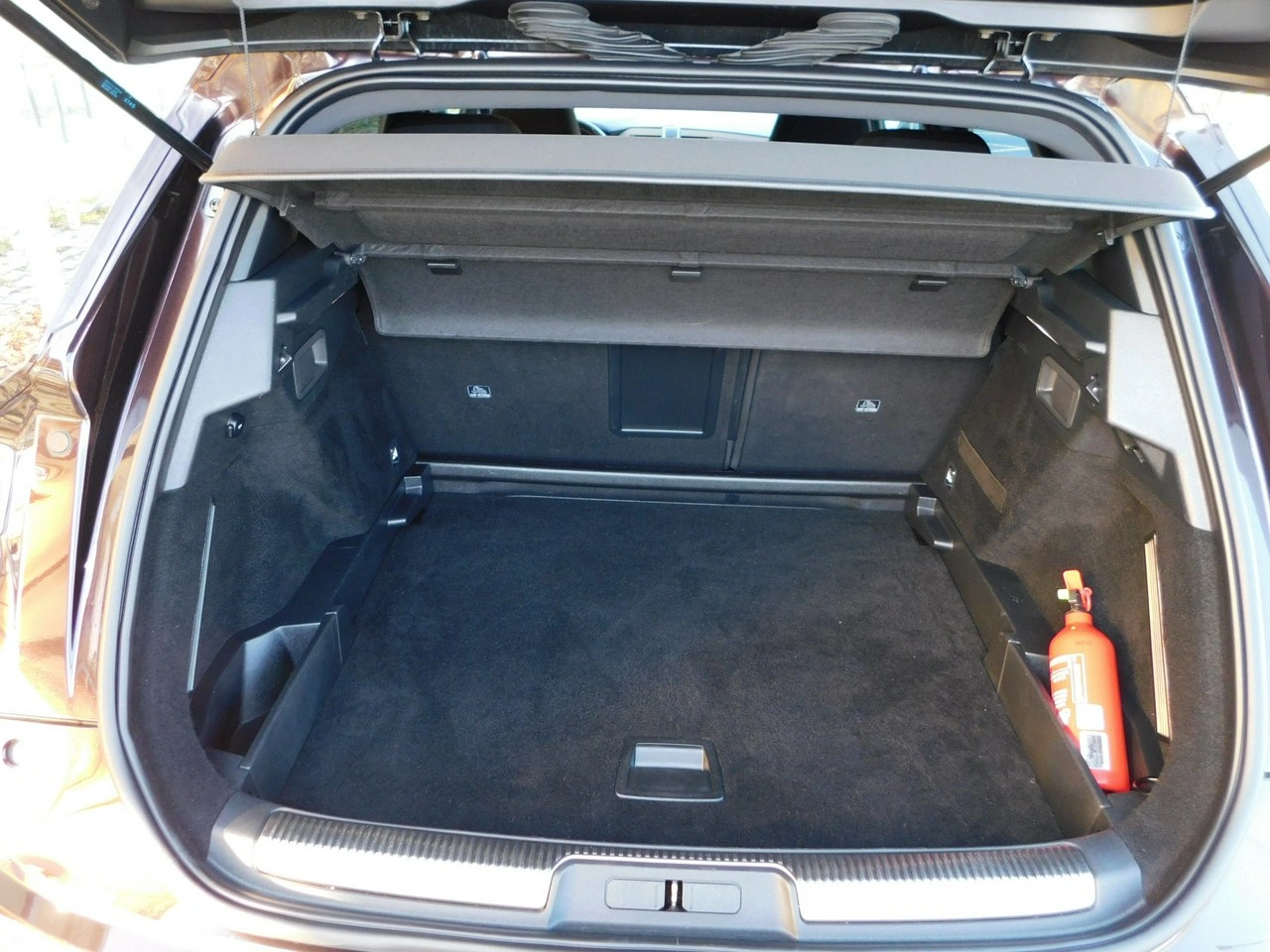 DS Automobiles DS 7 Crossback - Zdjęcie 16