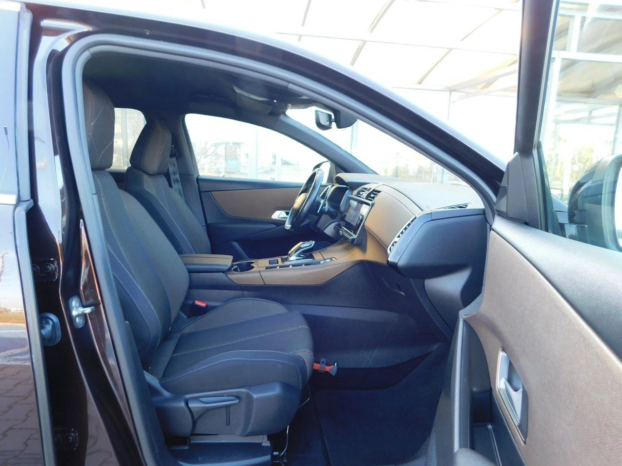 DS Automobiles DS 7 Crossback - Zdjęcie 8