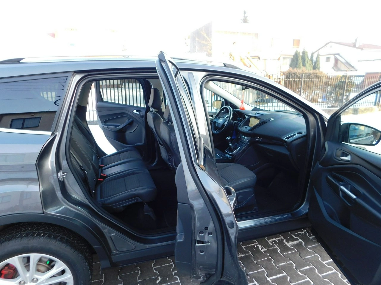 Ford Kuga - Zdjęcie 10