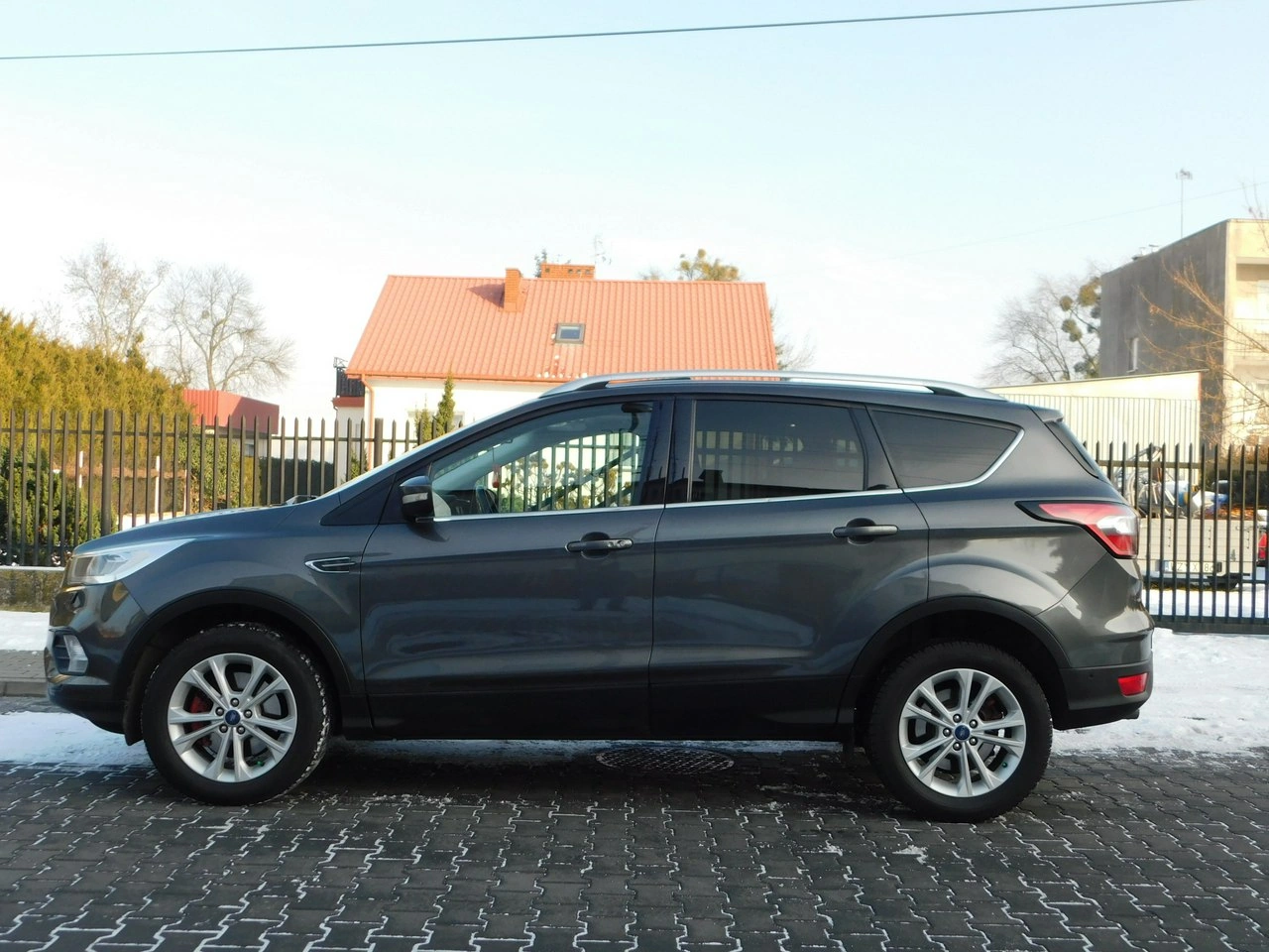 Ford Kuga - Zdjęcie 26