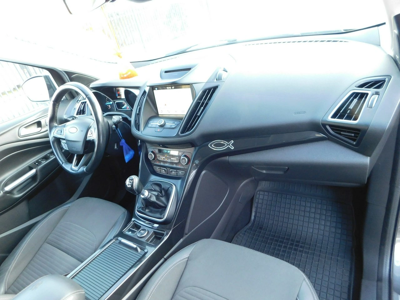 Ford Kuga - Zdjęcie 8