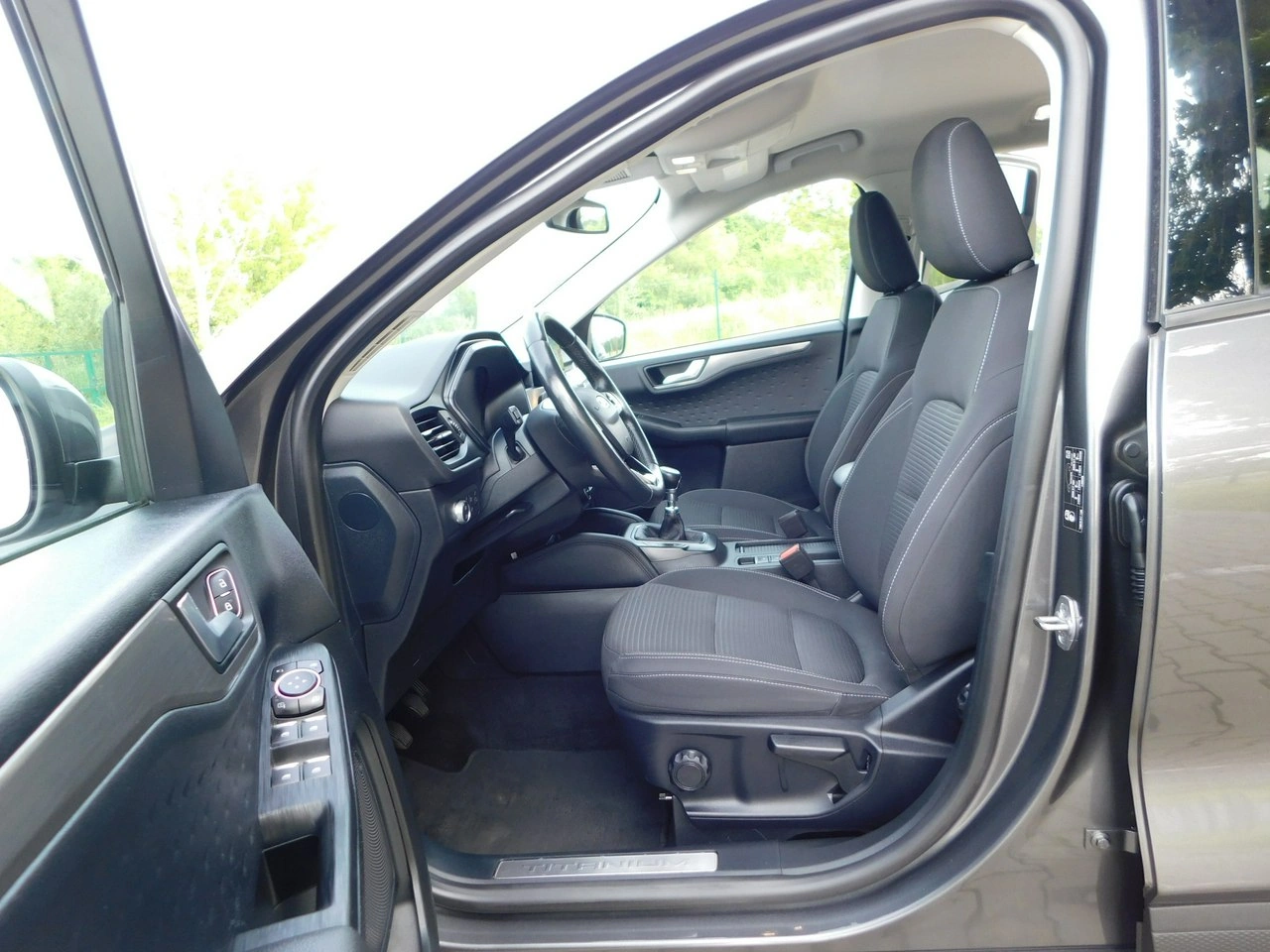 Ford Kuga - Zdjęcie 11