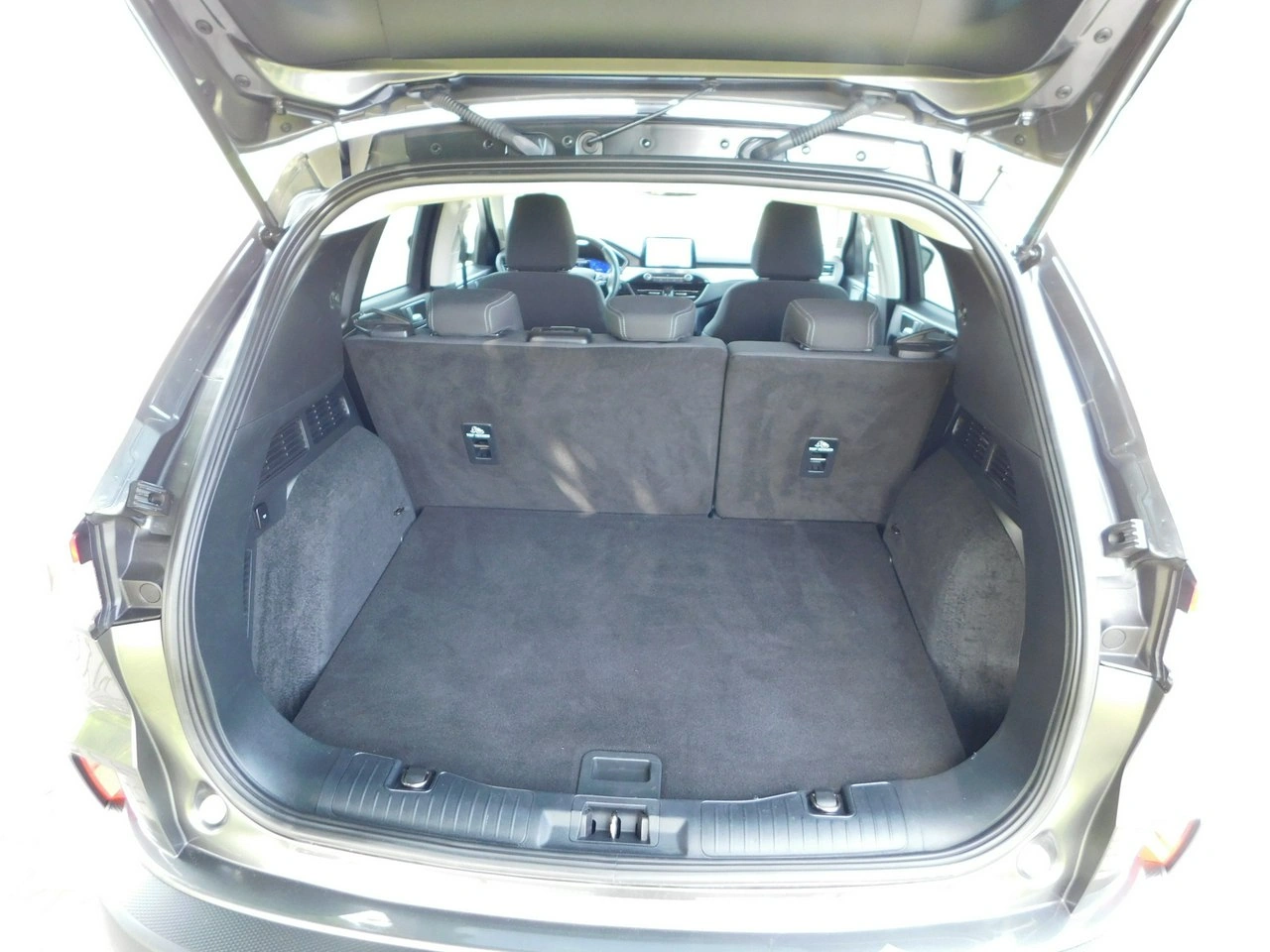 Ford Kuga - Zdjęcie 18