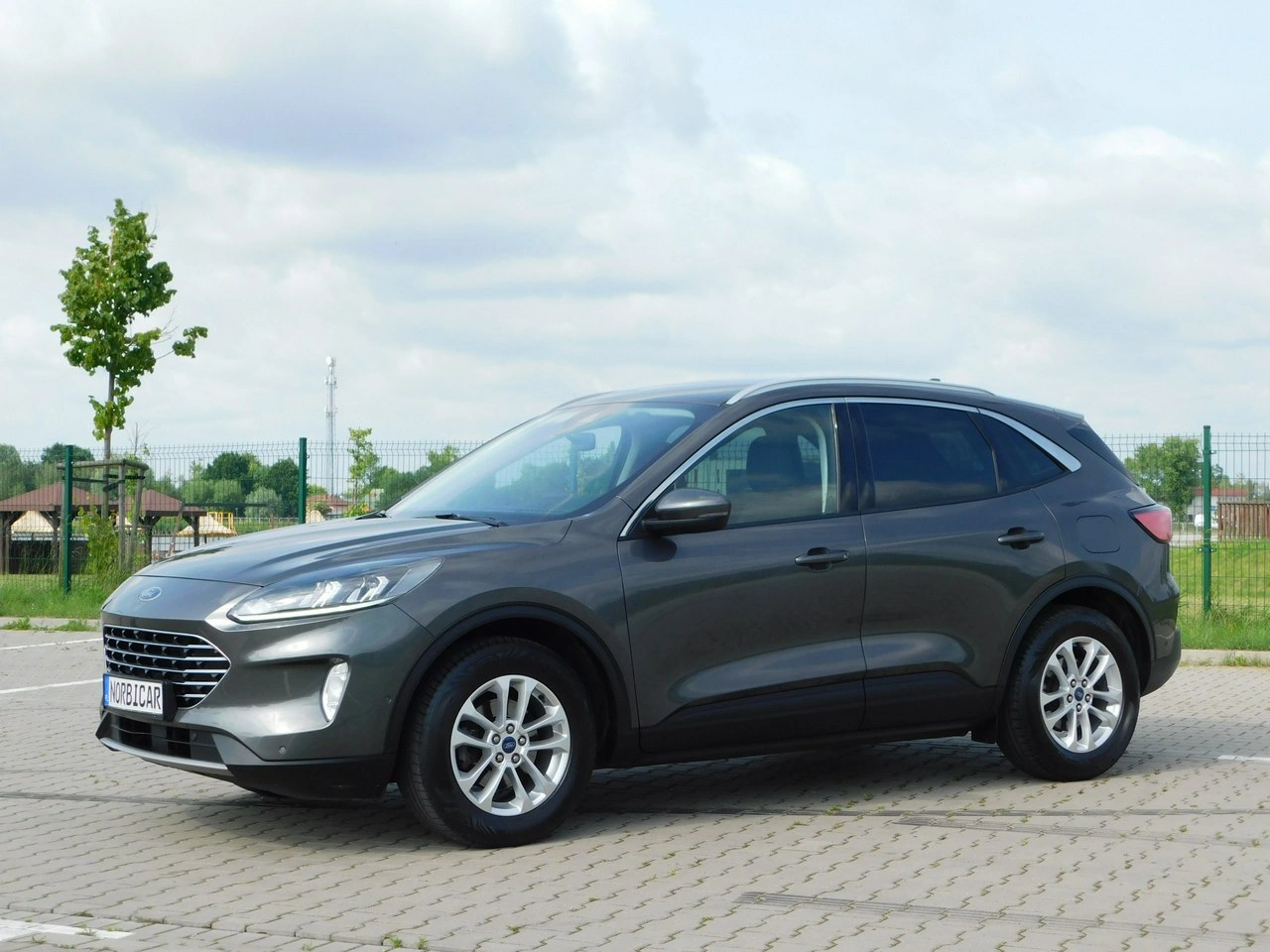 Ford Kuga - Zdjęcie 20