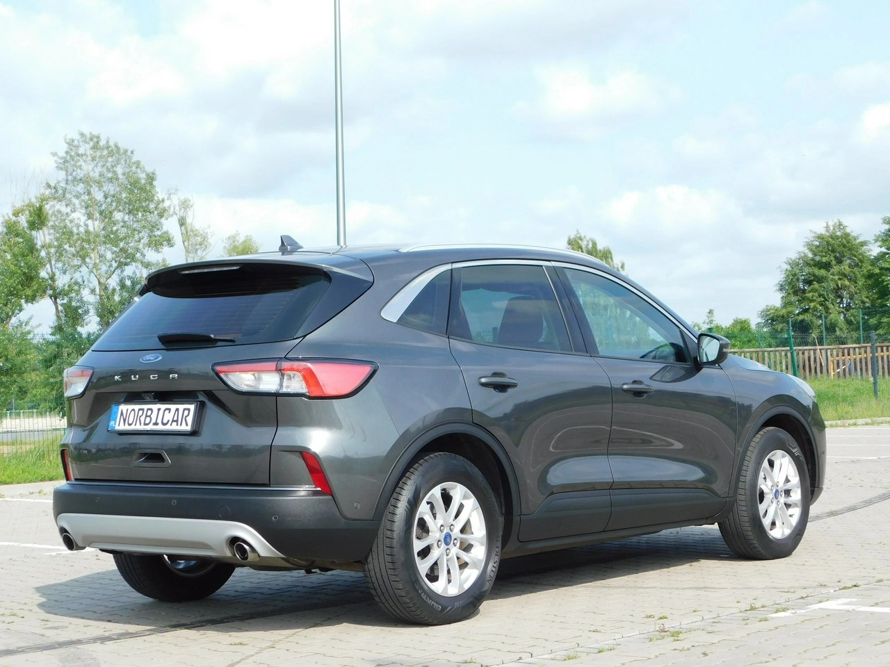 Ford Kuga - Zdjęcie 24