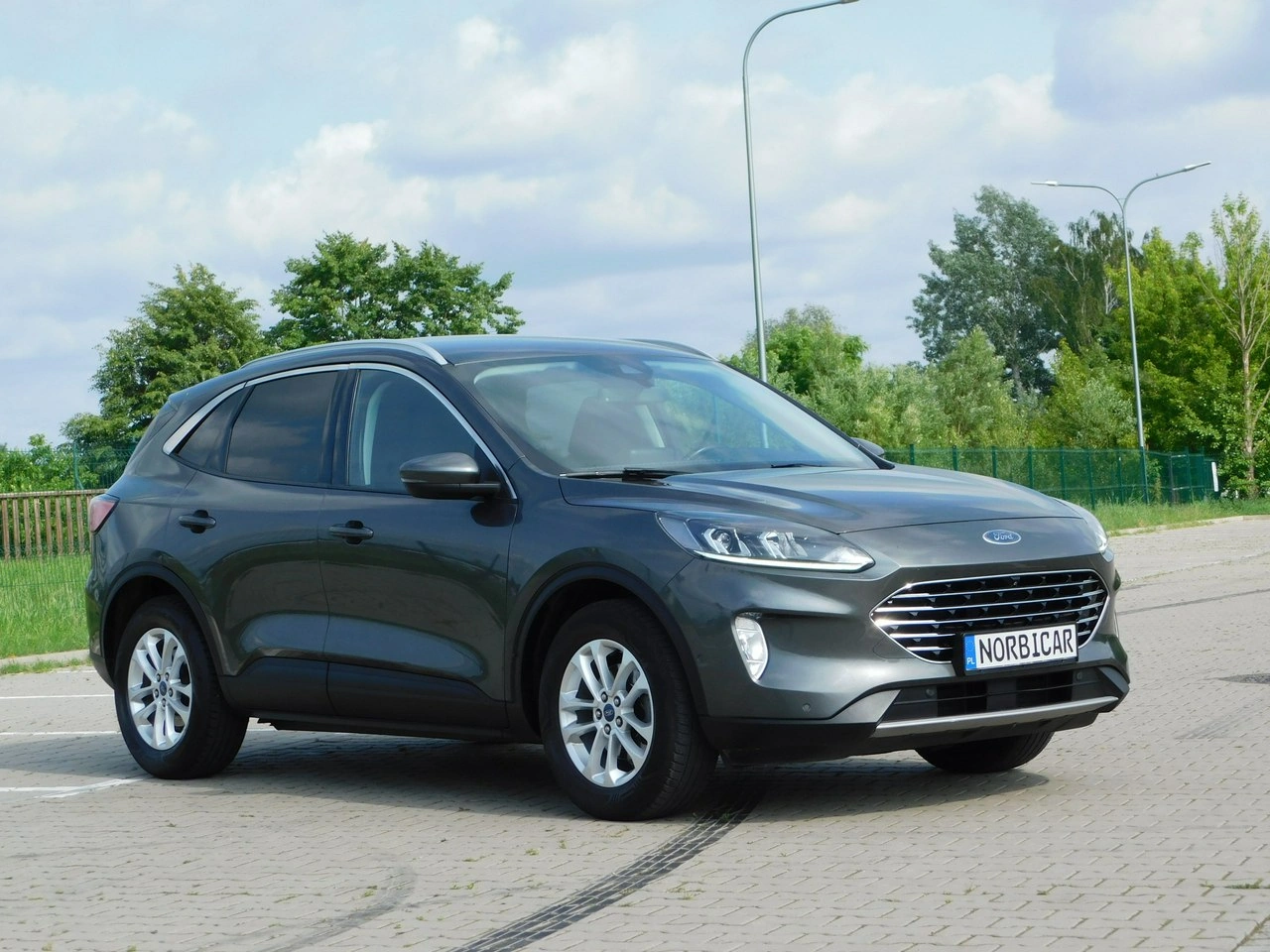 Ford Kuga - Zdjęcie 26