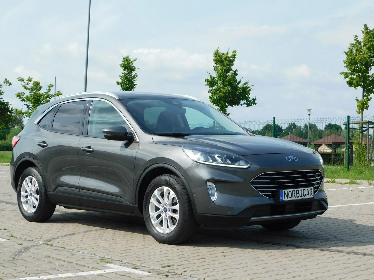 Ford Kuga - Zdjęcie 27