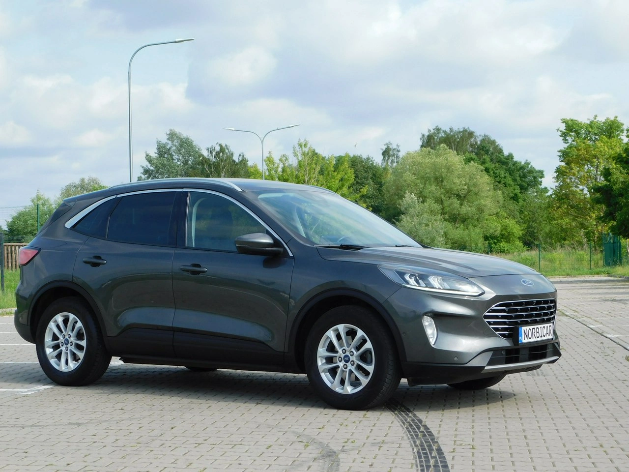 Ford Kuga - Zdjęcie 2