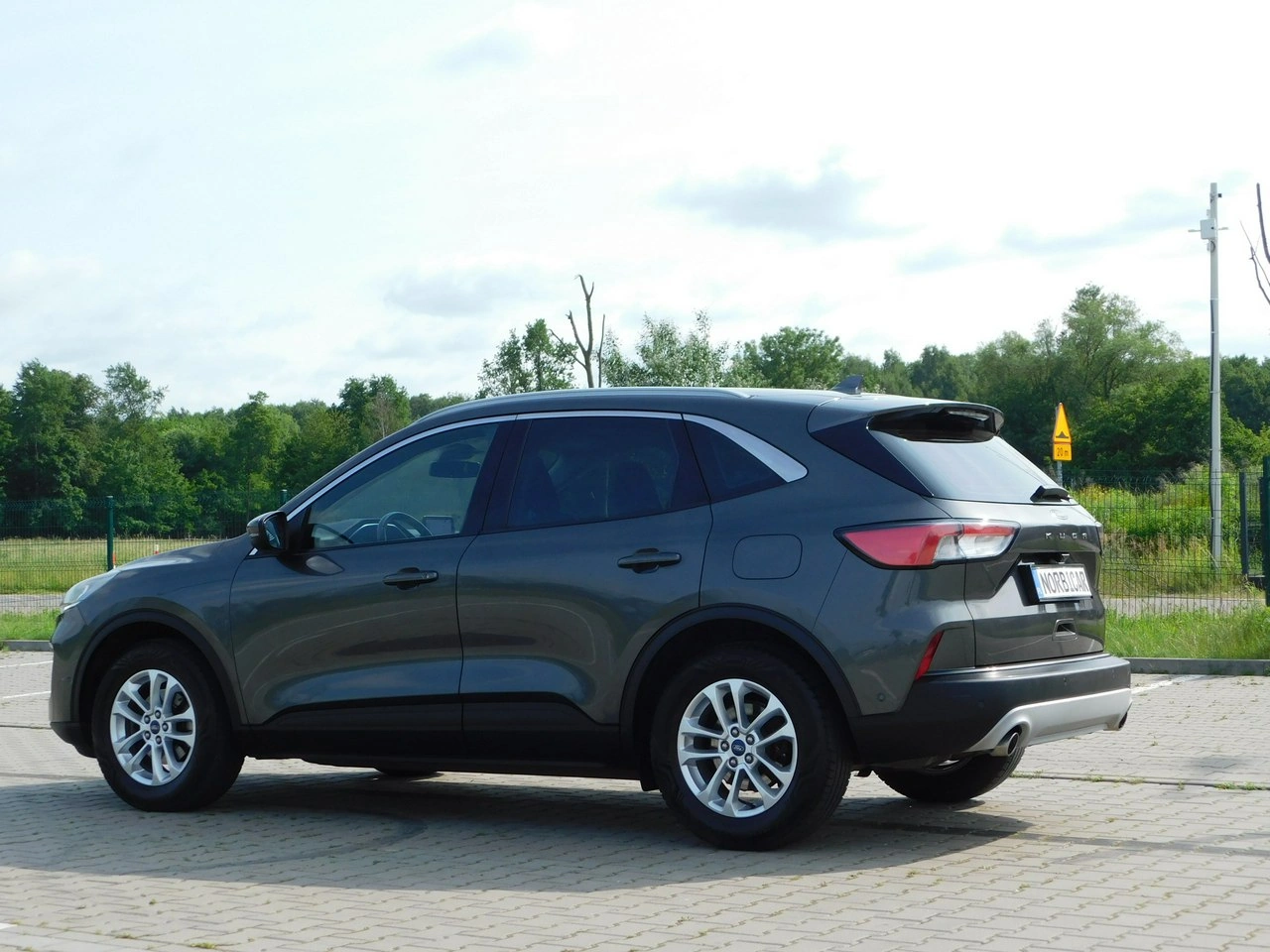 Ford Kuga - Zdjęcie 4