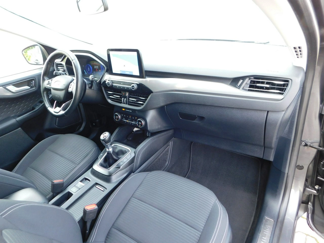 Ford Kuga - Zdjęcie 6